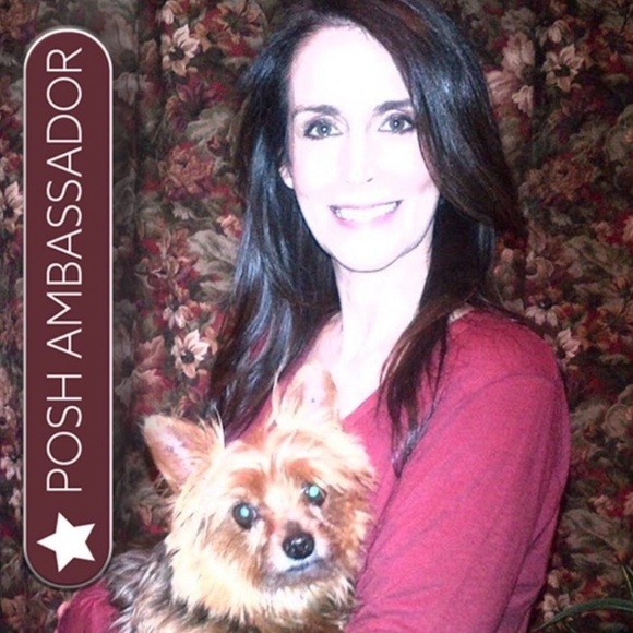 Hi I’m Angela with @angelas_avenue ❤️ 🛍️🩷 - Picture 5 of 16